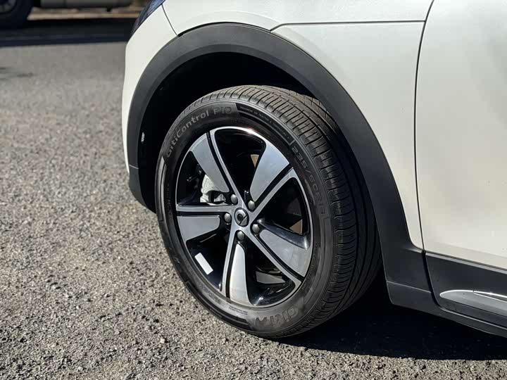 Фото 6 - Smart #1