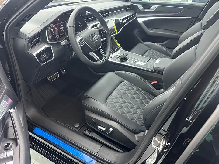 Фото 7 - Audi A6L