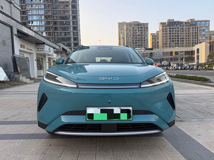 Фото 2 - BYD Sea Lion 05 EV