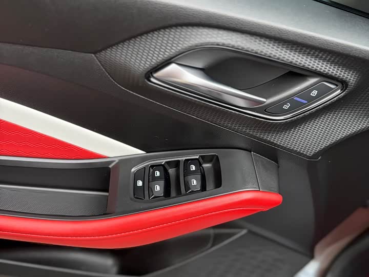 Фото 7 - MG Motor 5