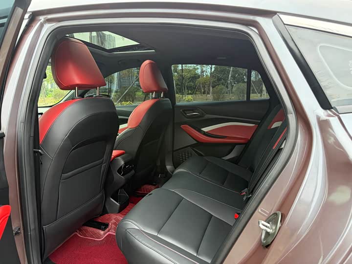 Фото 9 - MG Motor 5