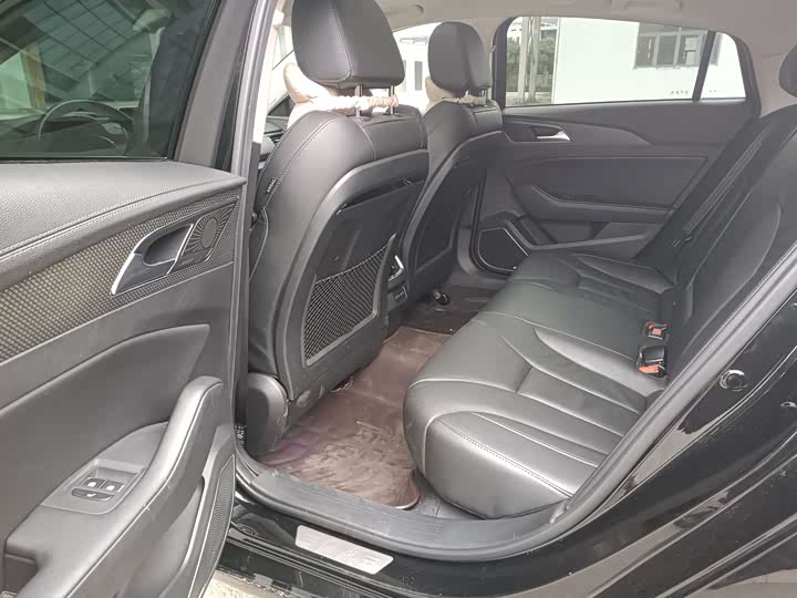 Фото 5 - Hongqi H5