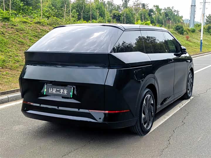 Фото 7 - XPeng X9