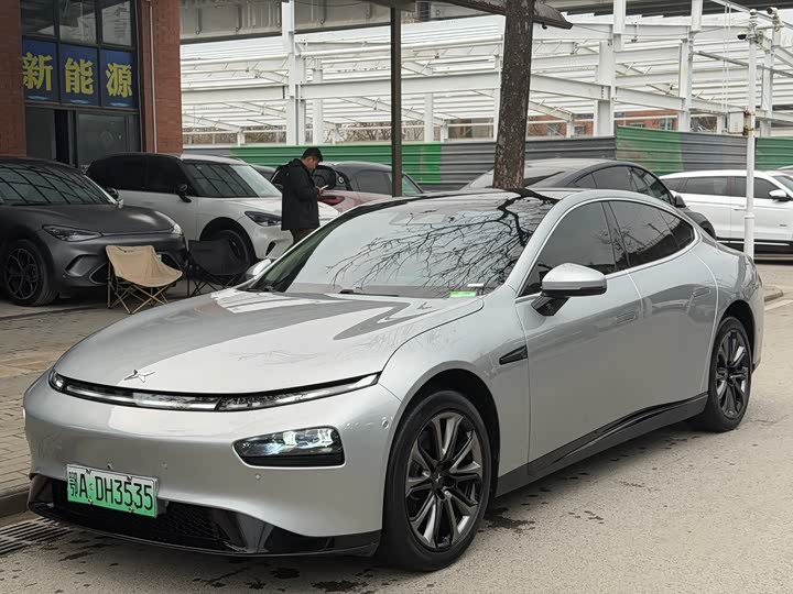 Фото 1 - XPeng P7