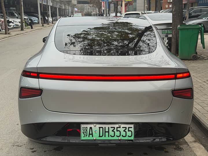 Фото 5 - XPeng P7