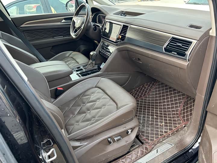 Фото 2 - Volkswagen Viloran