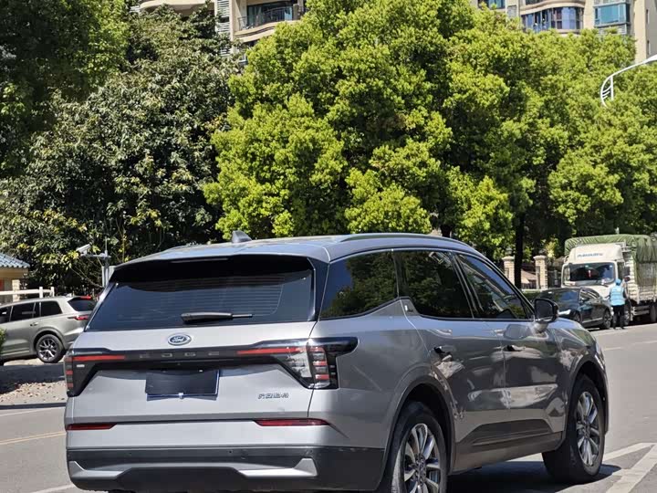 Фото 4 - Ford Edge