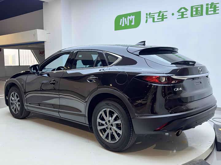 Photo 4 - Mazda CX-4