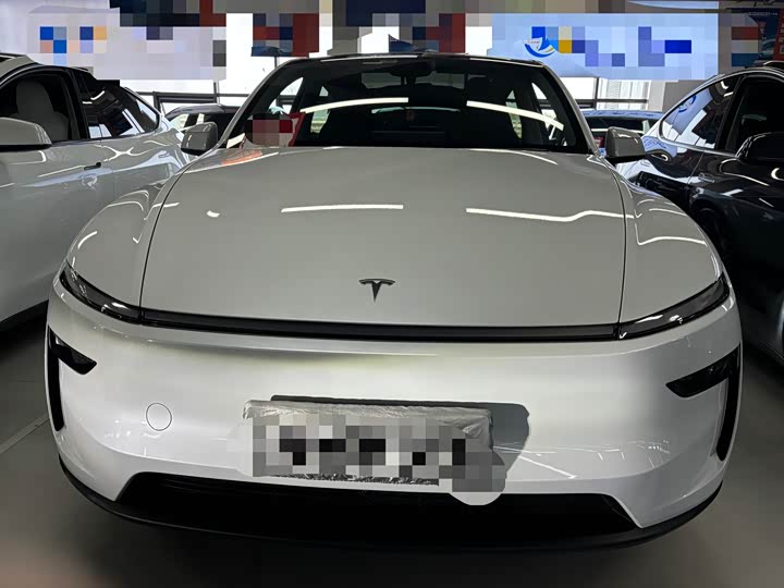 Photo 2 - Tesla Model Y