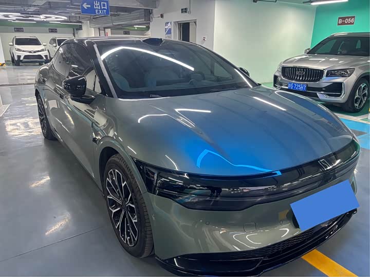 Фото 3 - Zeekr 007