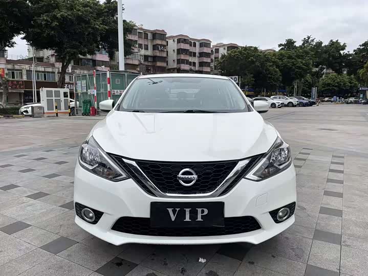 Photo 2 - Nissan Sylphy