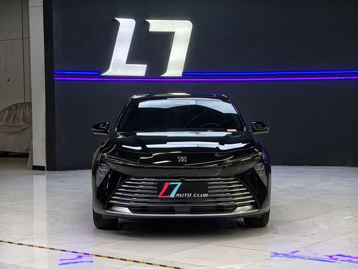 Фото 2 - Buick LaCrosse