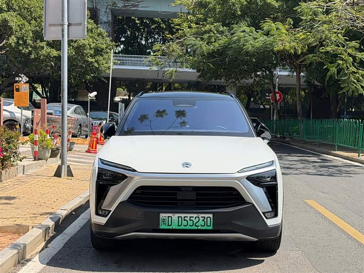 Photo 6 - Nio ES8