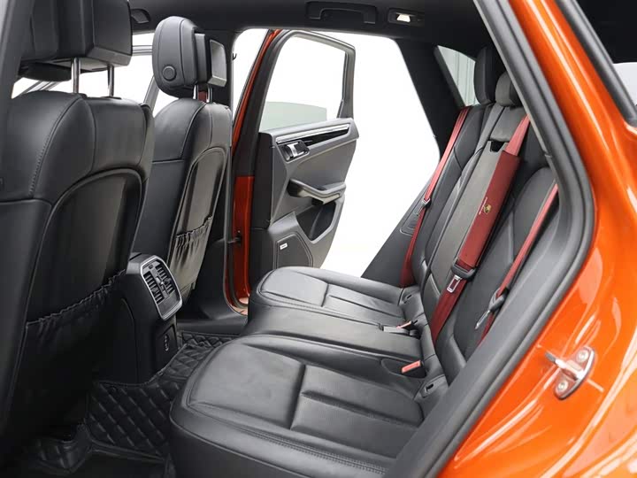 Фото 8 - Porsche Macan