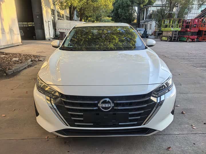 Фото 2 - Nissan Sylphy