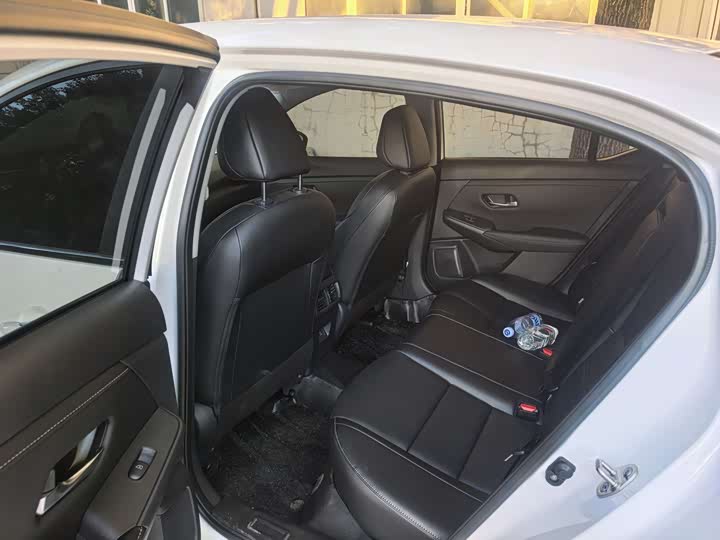 Фото 5 - Nissan Sylphy