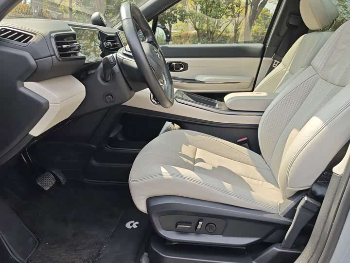 Фото 9 - Nio ES8