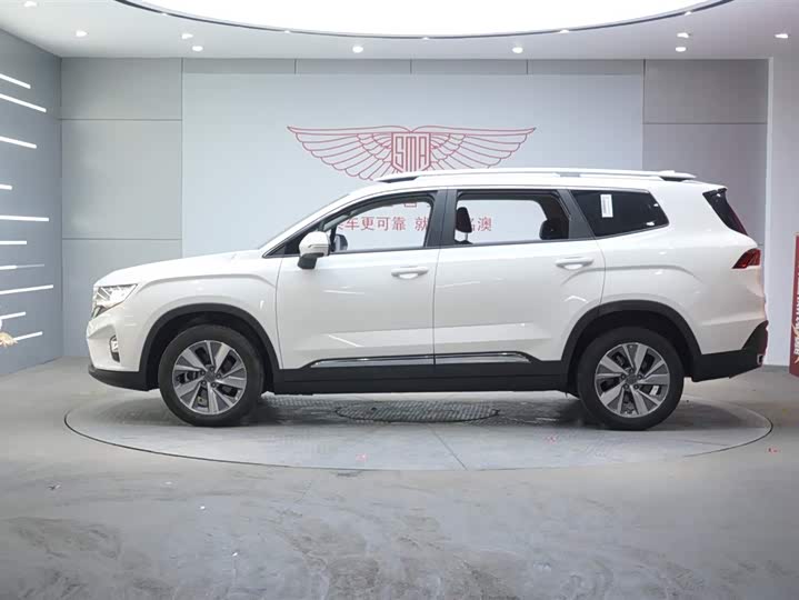 Фото 4 - Geely Okavango