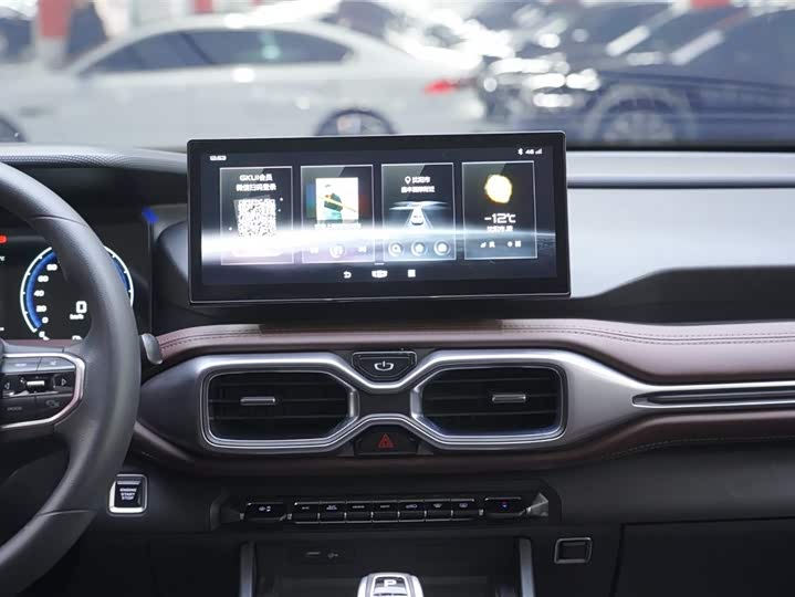 Фото 9 - Geely Okavango