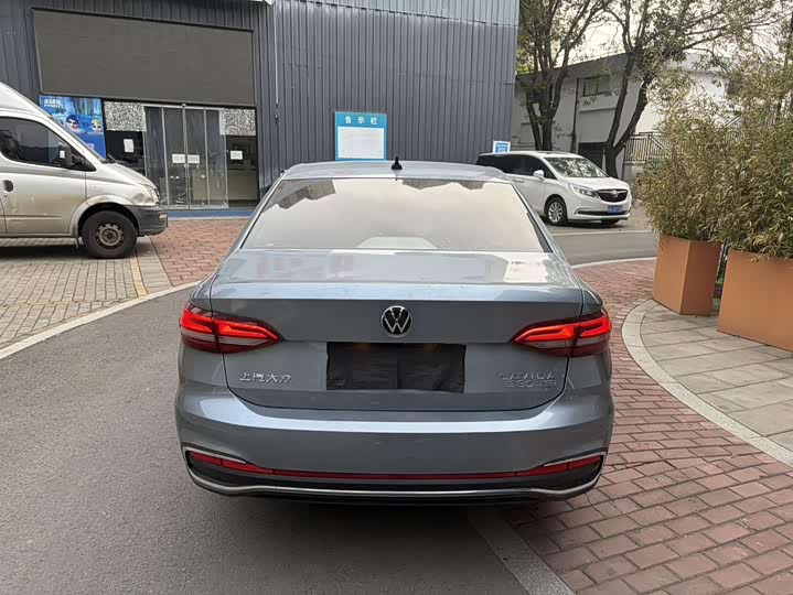 Photo 6 - Volkswagen Lavida