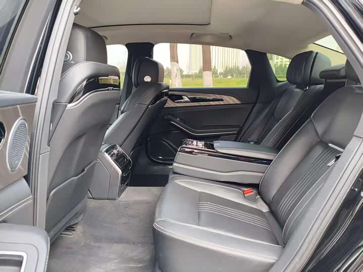 Фото 5 - Hongqi H9