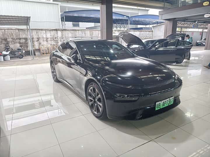 Фото 3 - XPeng P7