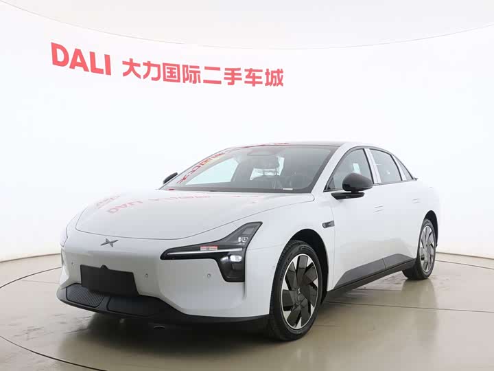 Фото 1 - XPeng Mona M03