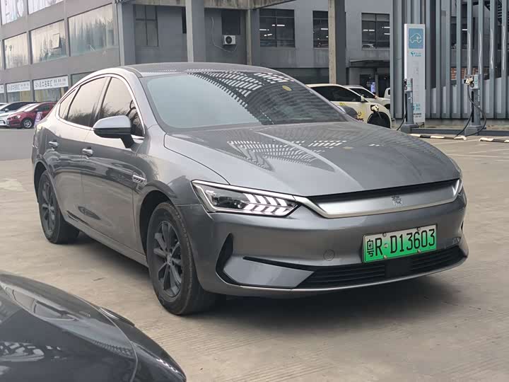 Фото 3 - BYD Qin Plus