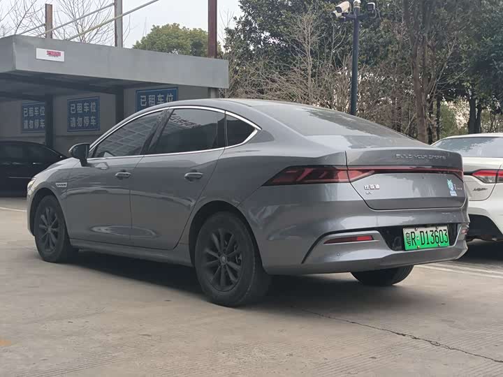 Фото 9 - BYD Qin Plus