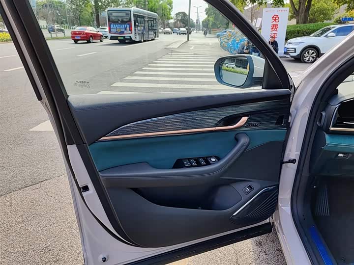 Фото 6 - Geely Monjaro Thor Hybrid