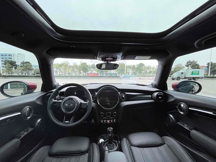 Photo 7 - Mini Mini JCW