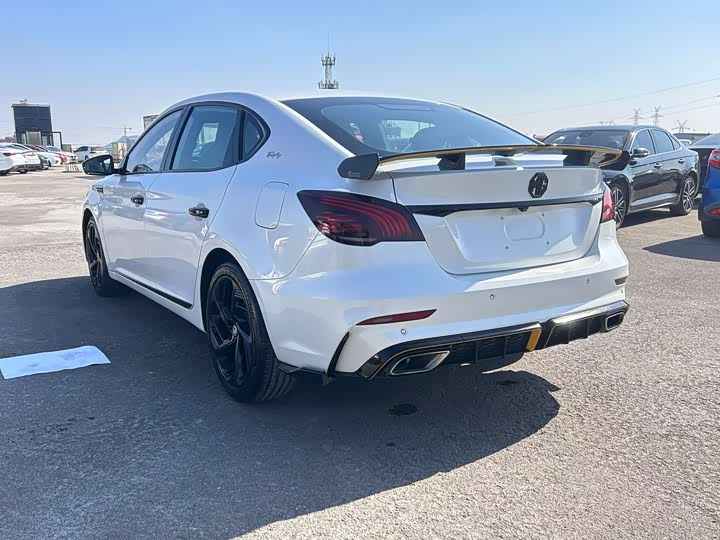 Фото 7 - MG Motor 6