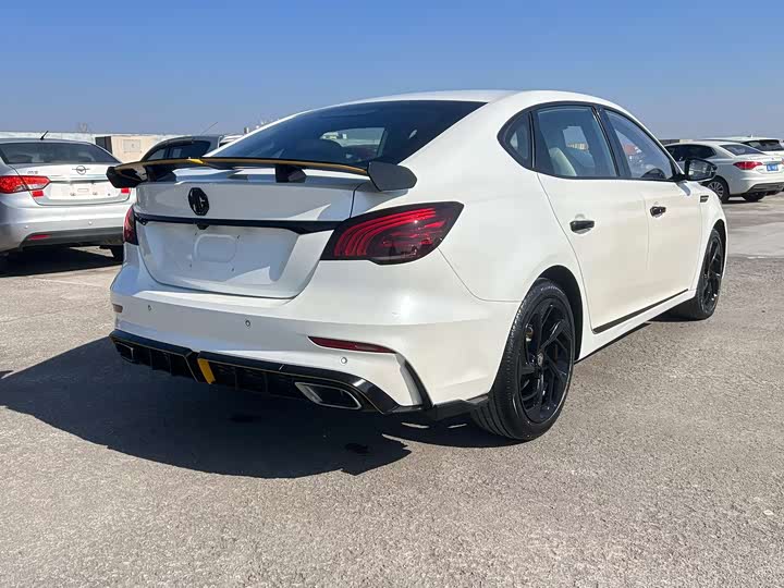 Фото 9 - MG Motor 6