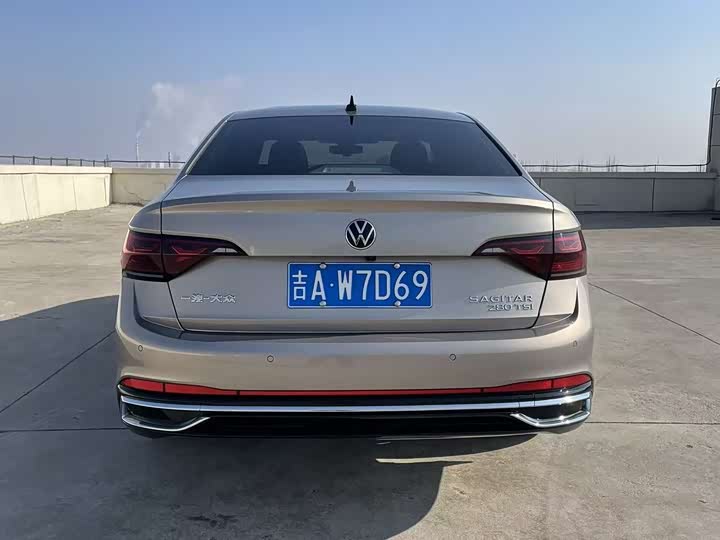 Фото 8 - Volkswagen Sagitar L