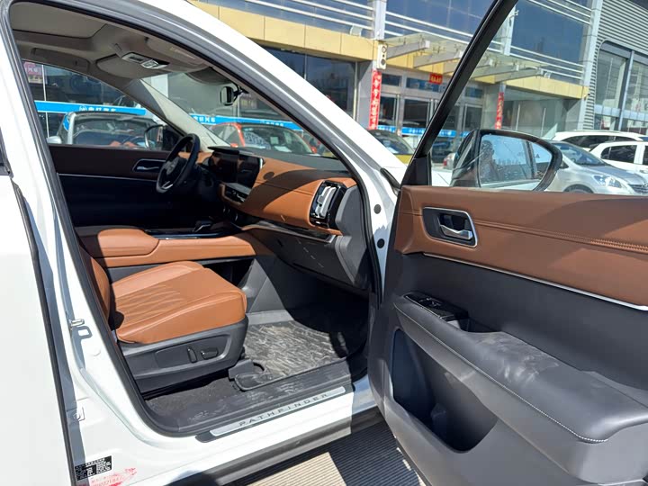 Фото 7 - Nissan Pathfinder