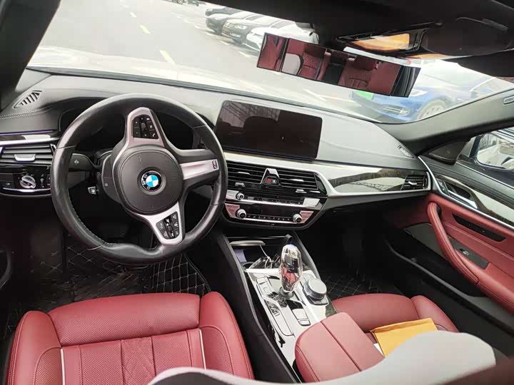 Фото 5 - BMW 5 Series Hybrid