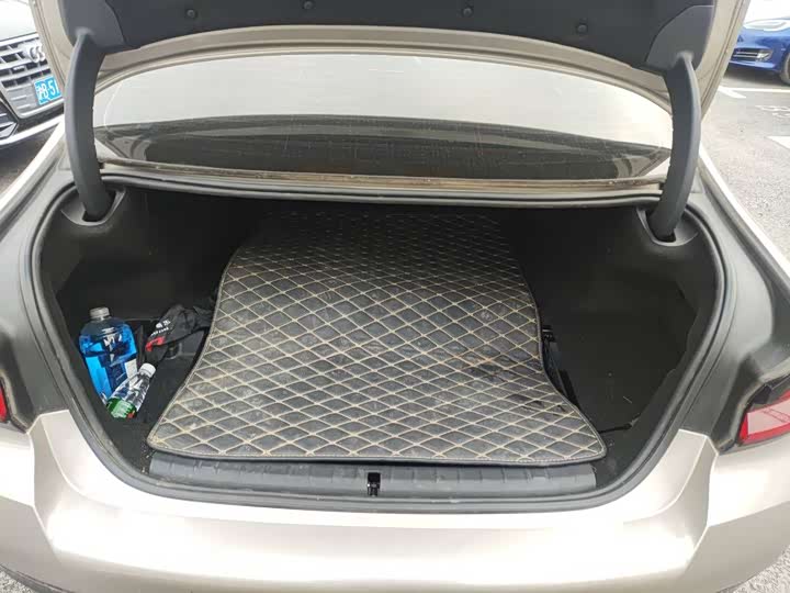 Фото 8 - BMW 5 Series Hybrid