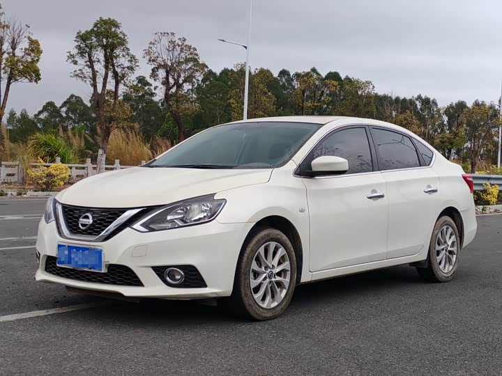 Фото 1 - Nissan Sylphy