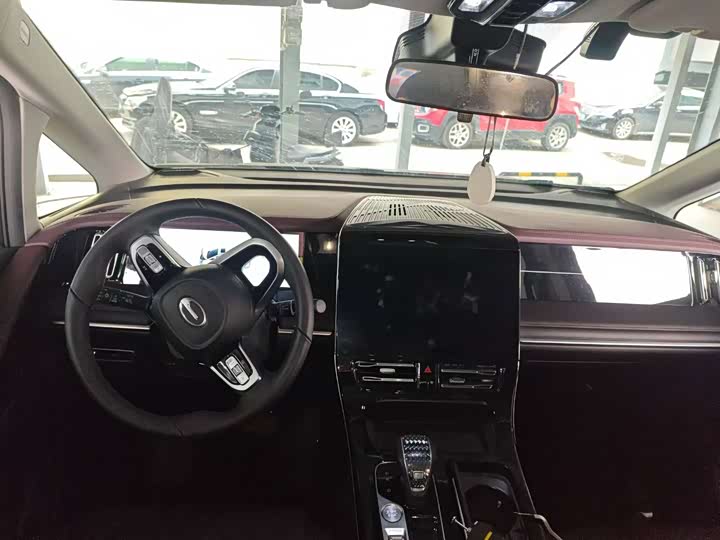 Фото 5 - GAC Trumpchi M8