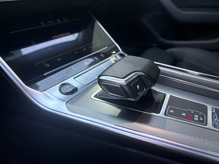 Фото 8 - Audi A7