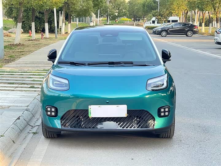 Фото 3 - GAC Aion UT