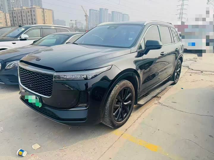 Фото 1 - LiXiang One