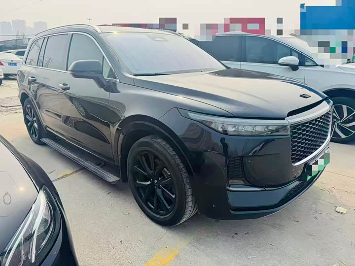 Фото 3 - LiXiang One