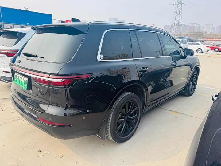 Фото 7 - LiXiang One