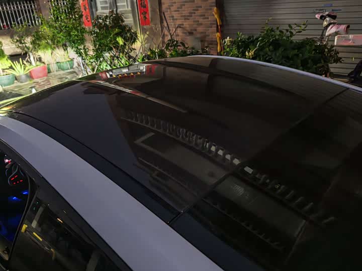 Photo 8 - BMW 8 Series