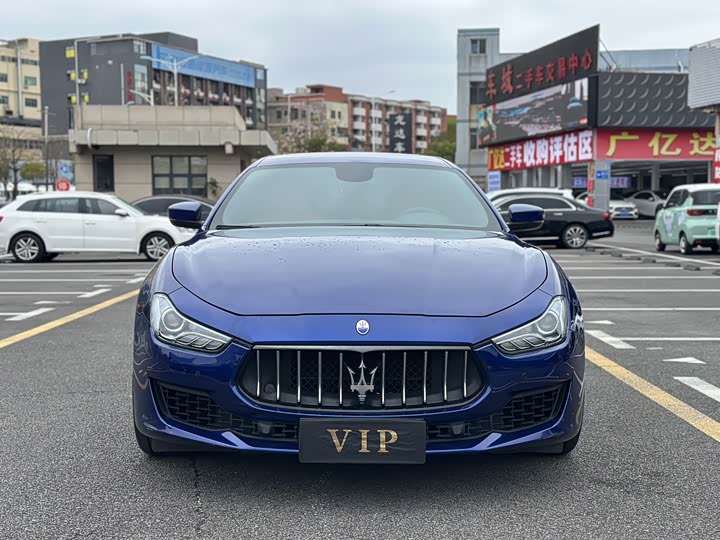 Фото 1 - Maserati Ghibli