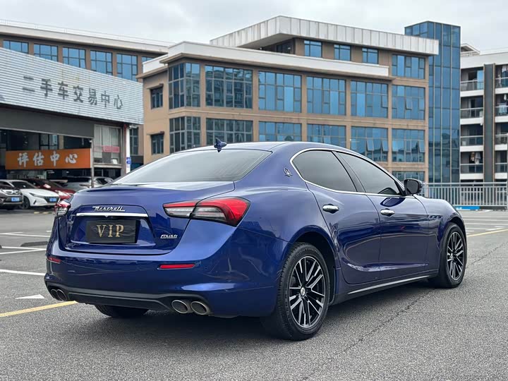 Фото 9 - Maserati Ghibli