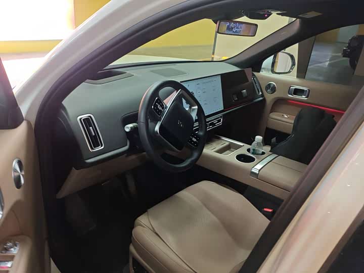 Фото 2 - LiXiang L9