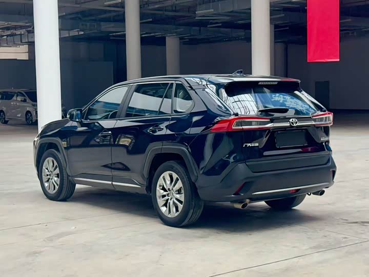 Photo 7 - Toyota Wildlander