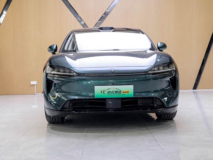 Фото 2 - Luxeed R7